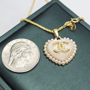 CHANEL Heart Pearl Pendant Necklace Gold/Cream on 20" Rope Chain